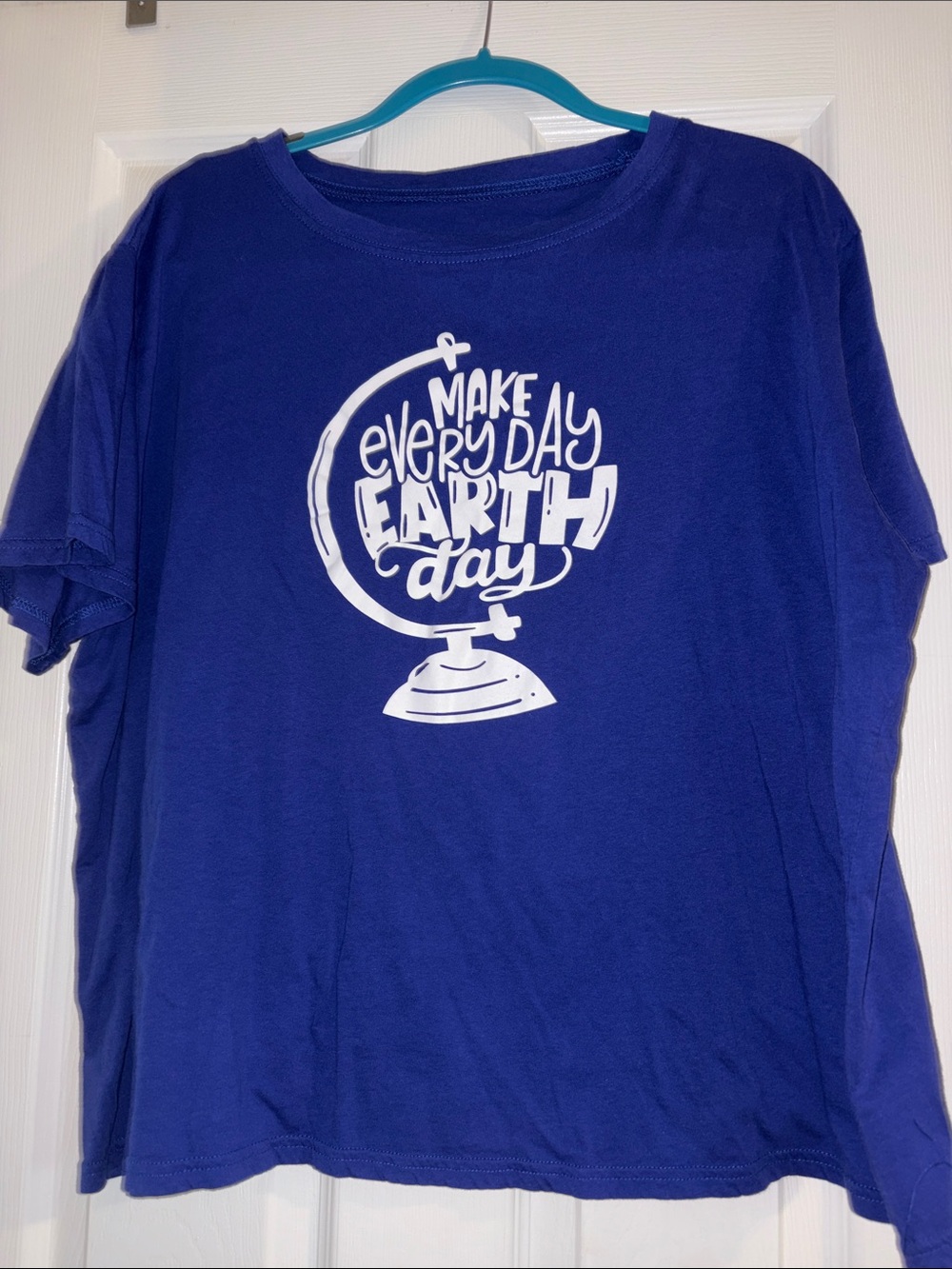 SHEIN Royal Blue Short-Sleeve Graphic Tee with White Globe Text